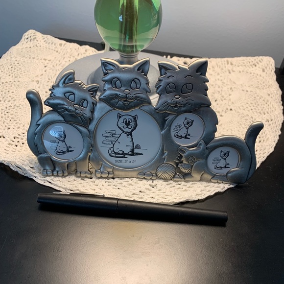 Pewter Cat Picture Frame - Picture 1 of 3
